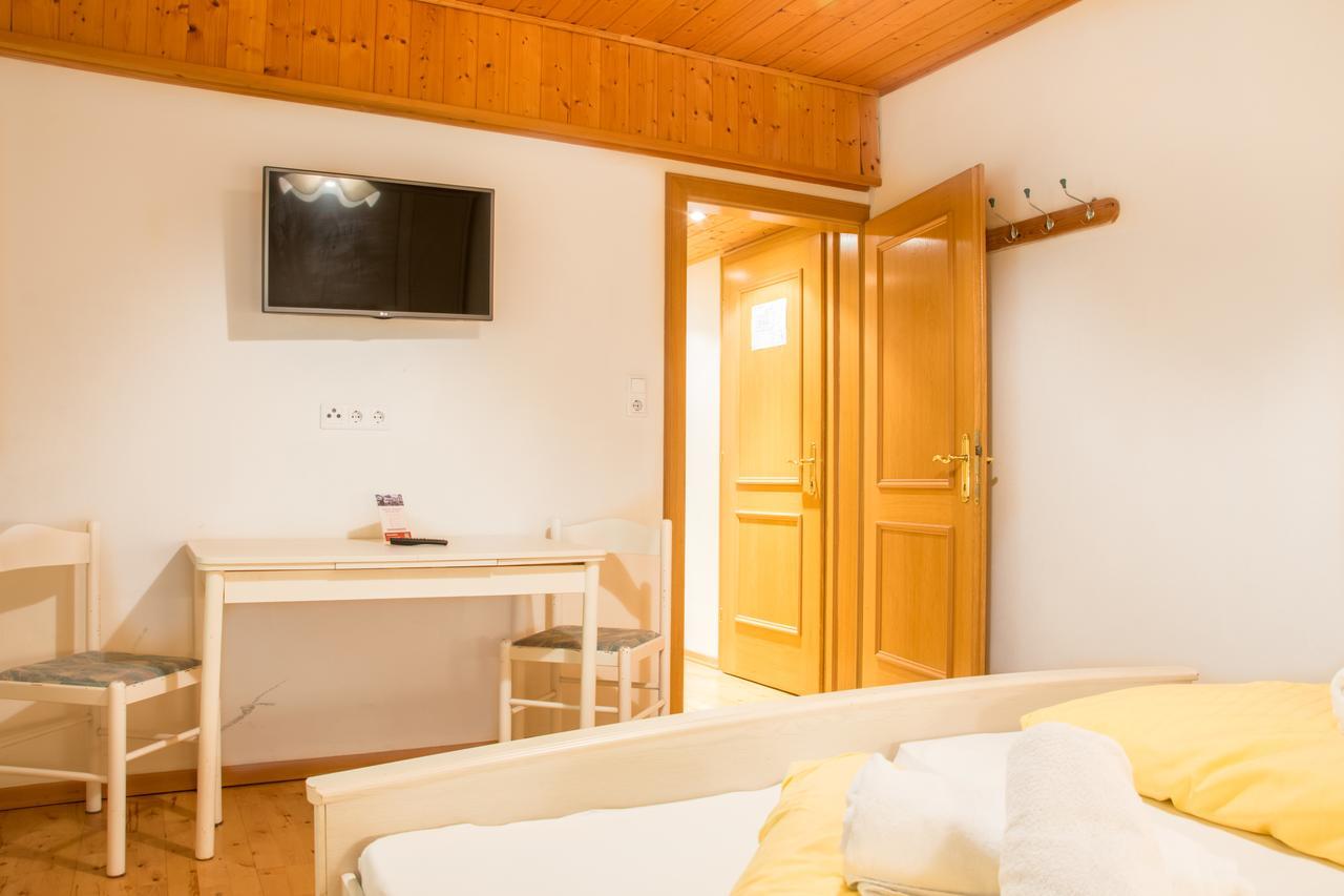 Hotel Gell Tweng Exteriér fotografie