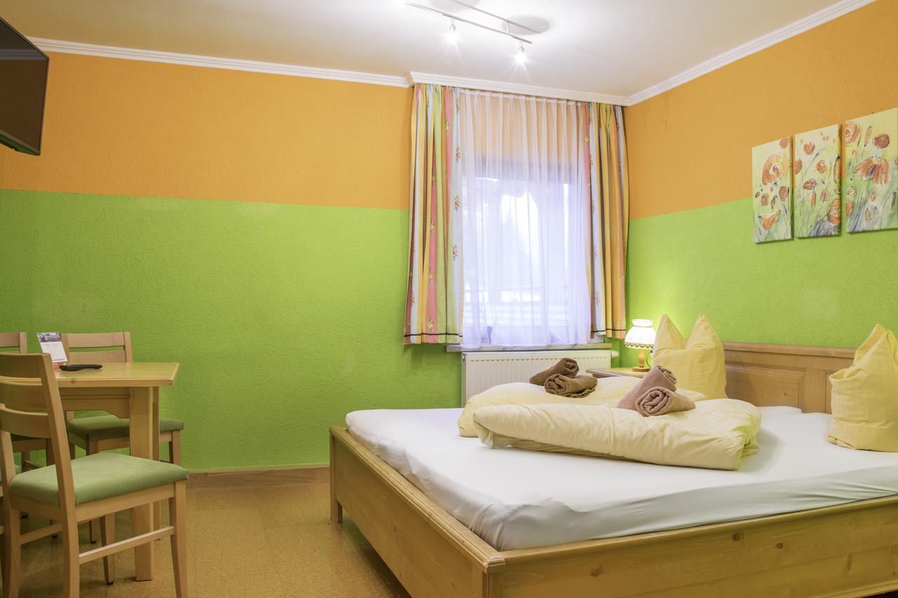 Hotel Gell Tweng Exteriér fotografie